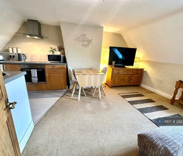 1 bedroom penthouse to rent - Photo 1
