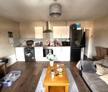 Meadvale Road, Leicester - Photo 5