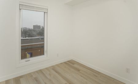 Kingston: Gold Accents – 710 Westminster, Winnipeg, MB - Photo 5