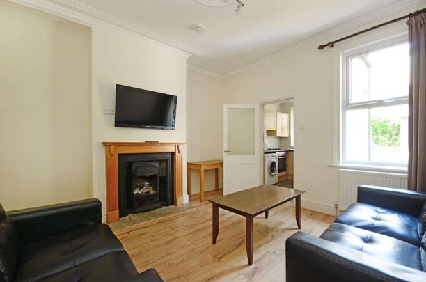 5 Bed Terraced House, Bower Road, S10 - Photo 1