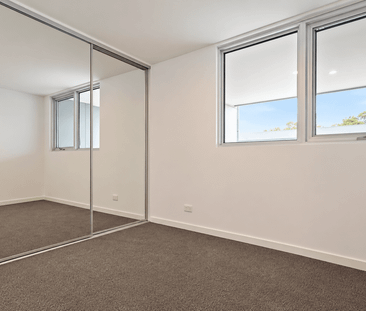TWO BEDROOM APARTMENT (Corner of Drummond Street) - Photo 2