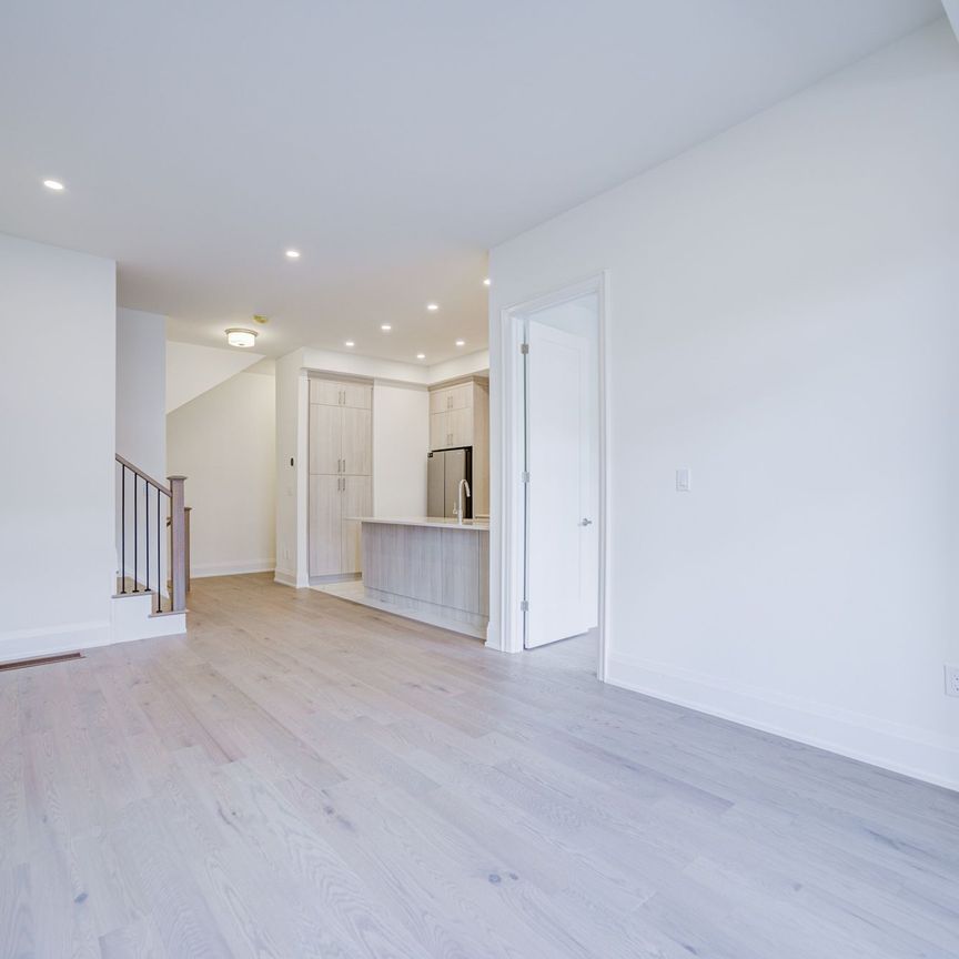 For Lease - 3298 Azam Way, Oakville, Ontario - Photo 1