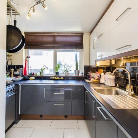 2 Bed Flat, Bloomsbury Close, W5 - Photo 1