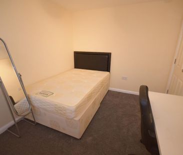 5 bedroom house to rent - Photo 2