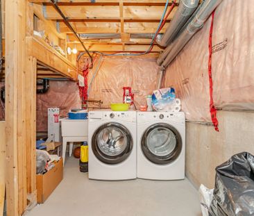 For Lease - 2570 Valleyridge Drive, Oakville, Ontario - Photo 6