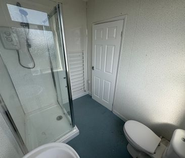 The Flat, Parc Mawr, Bonymaen Rugby Club, Cefn Hengoed Road, Swanse... - Photo 5