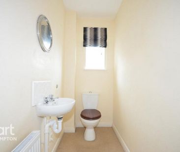 3 bedroom semi-detached house to rent - Photo 1