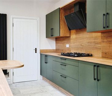 5 bedroom terraced house to rent - Photo 5