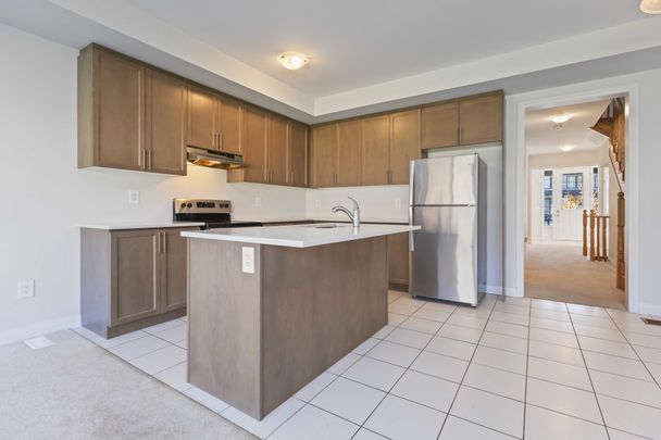 For Lease - 34 Keenan Street, Kawartha Lakes, Ontario - Photo 1