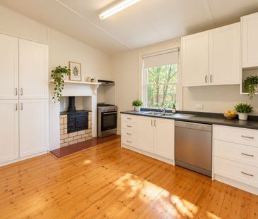 Charming Period Home with Gardening Included - Photo 4