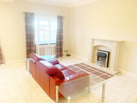 Room in a Shared House, Downs Road, LU1 - Photo 5