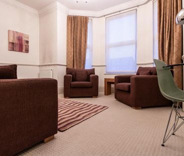 1 bedroom flat to rent - Photo 6