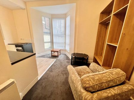 Studio to rent - Photo 3