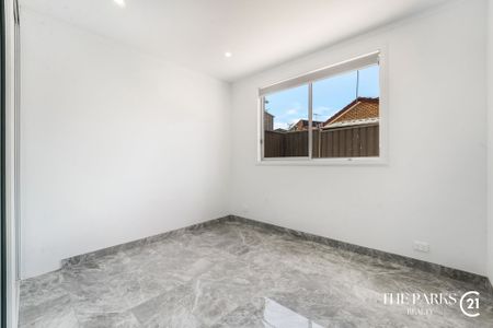 Modern Brand-New 2-Bedroom Granny Flat in Prime Hinchinbrook Location - Photo 2