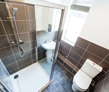 Estcourt Avenue, Headingley, Leeds - Photo 1