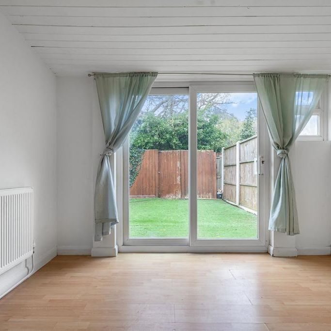 2 bedroom terraced house to rent - Photo 1