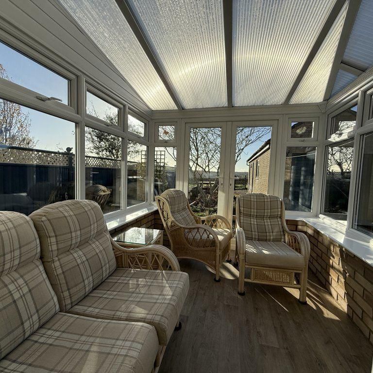 3 bedroom semi-detached house to rent - Photo 1