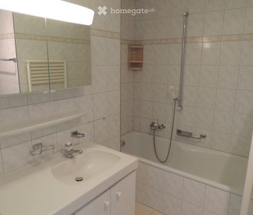 Ruhige und sonnige 3 ½- Zimmer-Wohnung mit herrlicher Weitsicht in die Berge - Foto 2