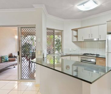 Ground Floor Cairns One Furnished Apartment - Photo 6