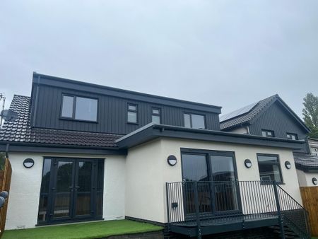 Courtney Road, Kingswood - Photo 2