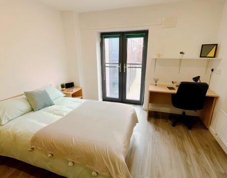 Two bed apartment (shared) - Photo 4