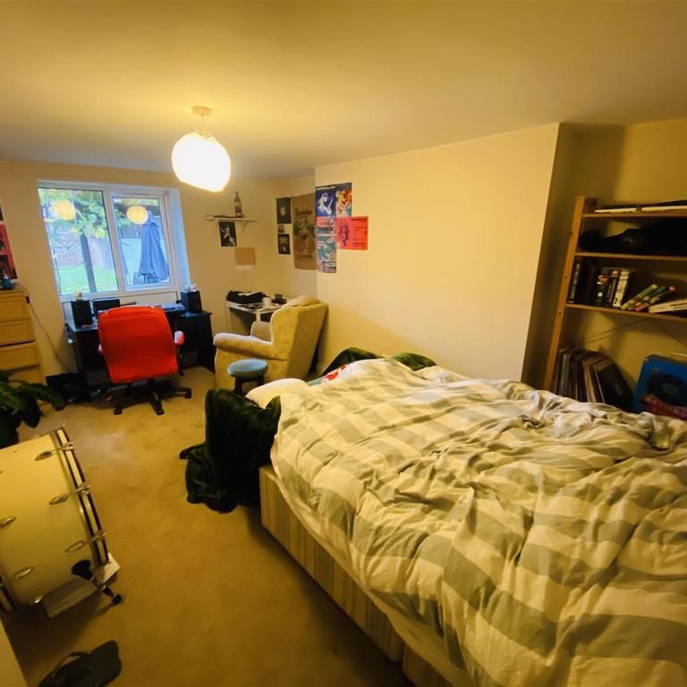 3 bedroom ground floor flat to rent - Photo 1