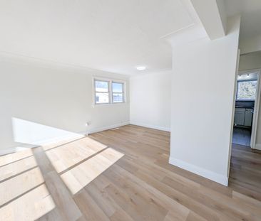 36 Forest Rd, Welland - 3 Bedroom Main Unit - Photo 2