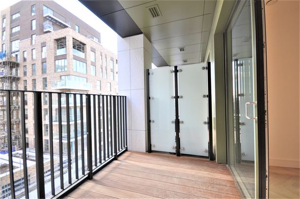 Pegler Square, Kidbrooke Village, London, SE3 9GL - Photo 1