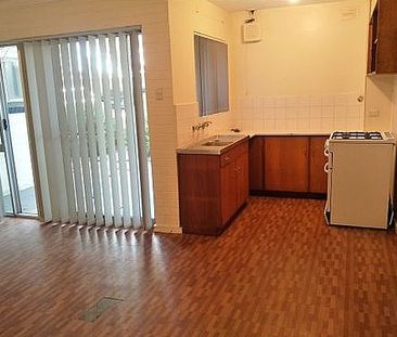 Large Unit In Top Location. Walk to Amenities. Viewing a Must! - Photo 1