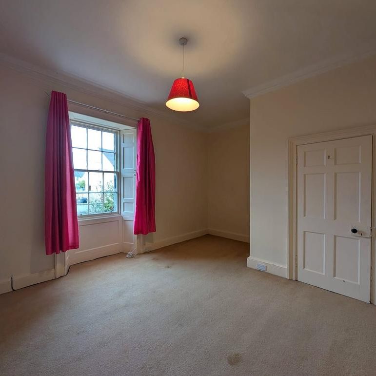5 bedroom detached house to rent - Photo 1