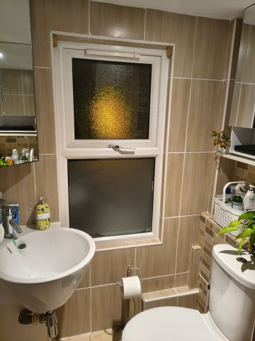 Room in a Shared Flat, Sydenham Road, CR0 - Photo 3