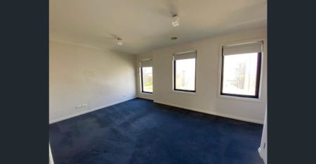 Ideal Family Home in popular Lake Gardens location. - Photo 2