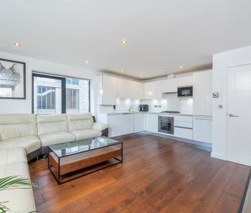 2 bedroom flat to rent - Photo 2