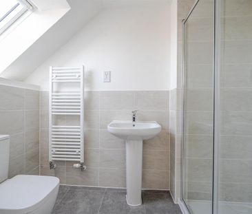 3 bedroom end of terrace house to rent - Photo 1