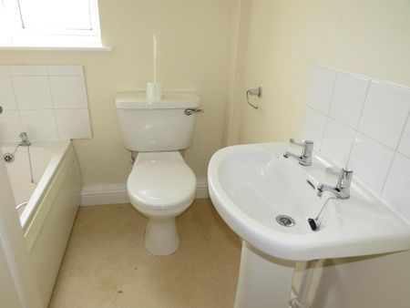 1 bedroom house to rent - Photo 2