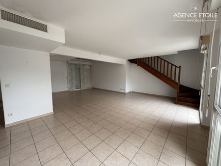 Appartement 4 pièces 134m2 MARSEILLE 8EME 2 300 euros - Photo 4