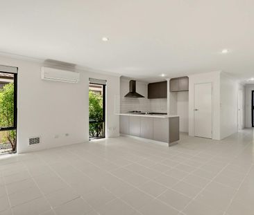 Modern 4 Bedroom Home in a Prime Falcon Location - Photo 6