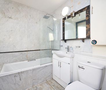 1 bedroom in a flat share to rent - Photo 6