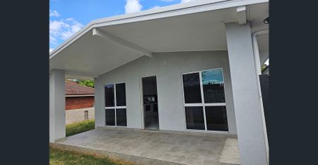 $525 pw 2A Campbellfield Avenue Bradbury 2560 - Photo 4