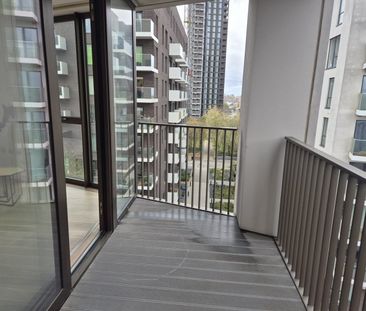 2 Bed Flat, Reminder Lane, SE10 - Photo 3