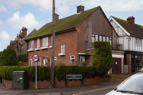 3 bedroom property to rent in Tadworth - Photo 1