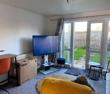 Holyhead Close, Seaham, SR7 - Photo 2