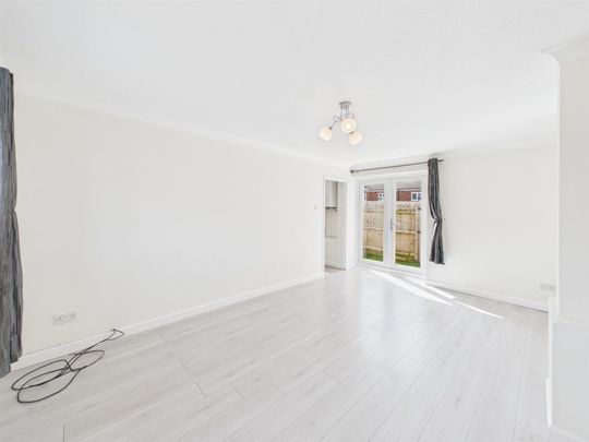 2 BED End of terrace house To rent - Photo 1