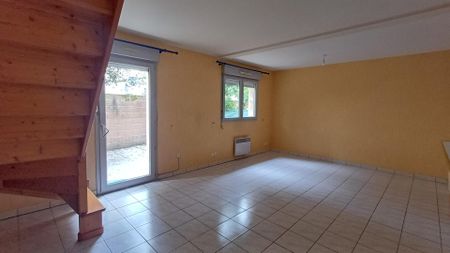 location Maison T3 DE 65m² À CUGNAUX - Photo 3