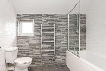 Crest Court, Hendon, NW4 - Photo 3