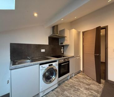 2 bedroom apartment to rent - Photo 2