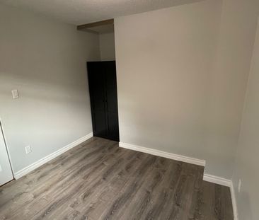 For Lease - 32 Fireside Drive Unit# 1, Toronto, Ontario - Photo 1