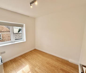 2 bedroom cottage to rent - Photo 2