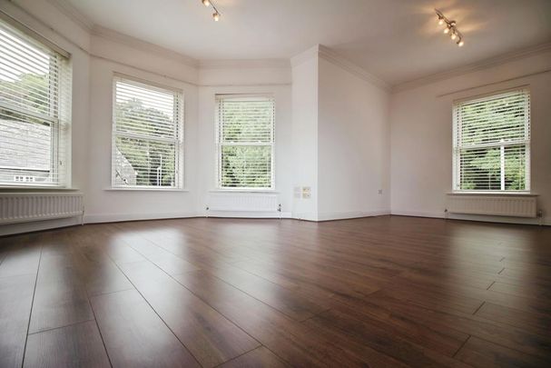 2 bedroom flat to rent - Photo 1