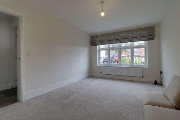 Paddock Road, Sandbach, CW11 - Photo 1